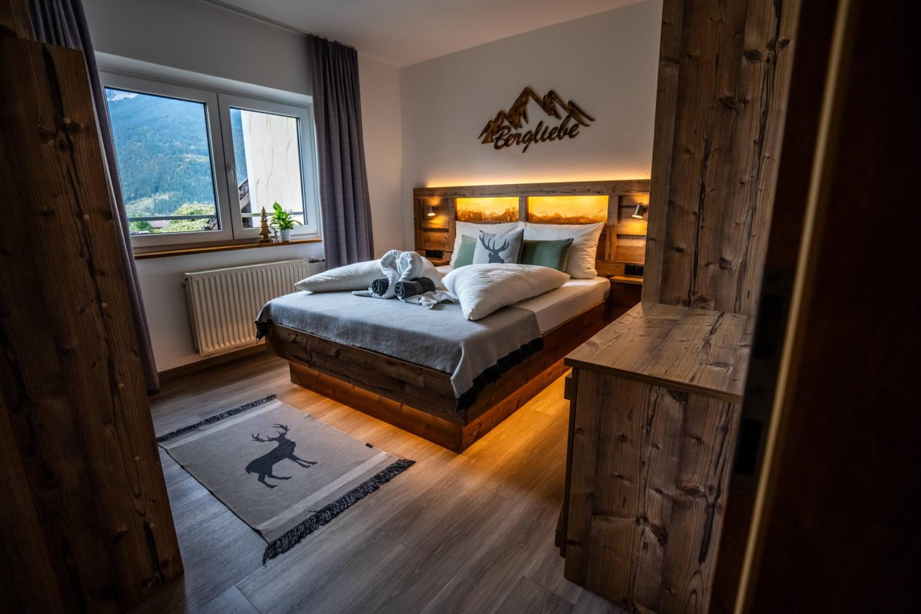 Tiroler Alpblick Appartements view 4