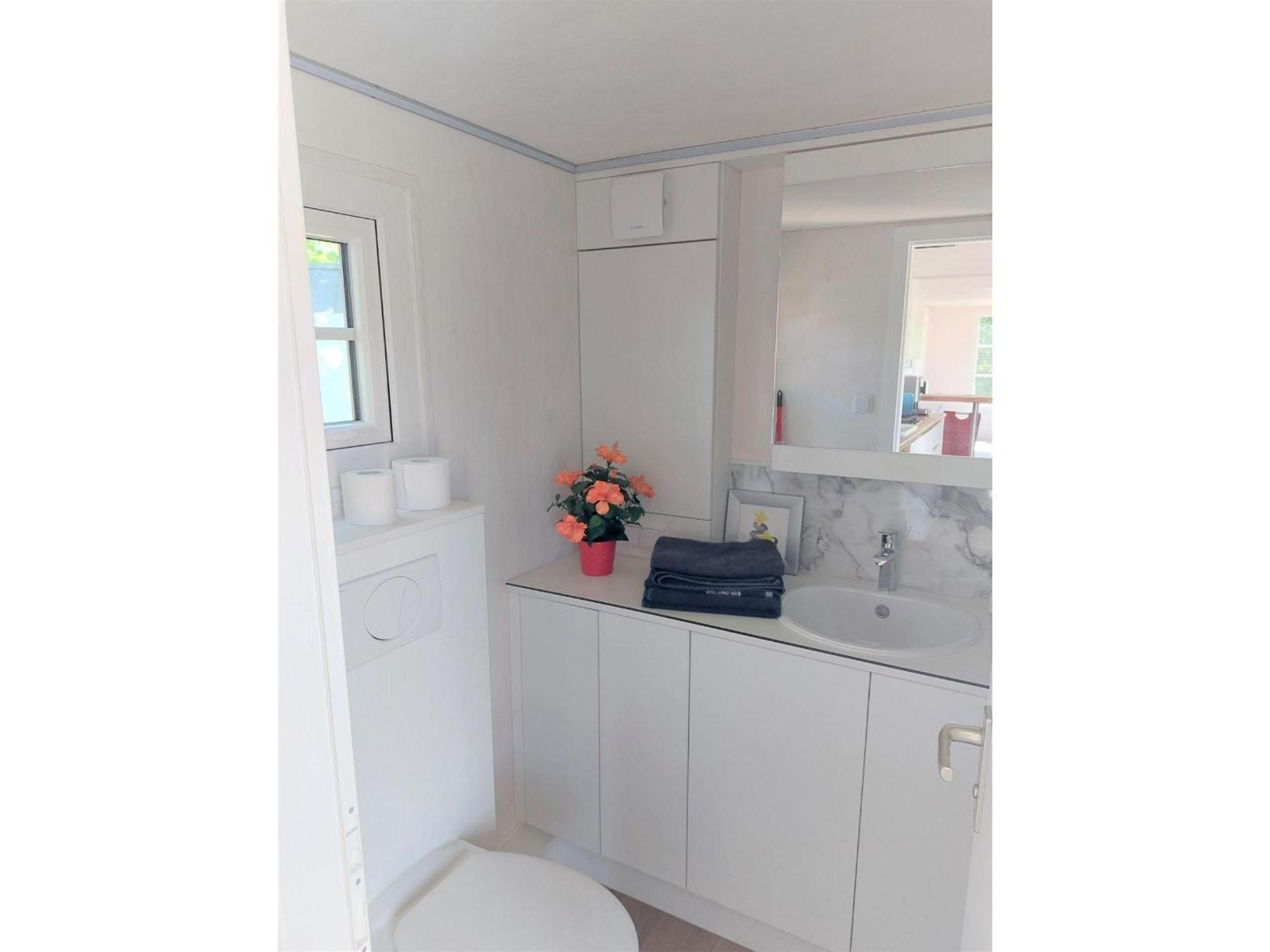 Tiny House Paradies en Wustermark — bathroom