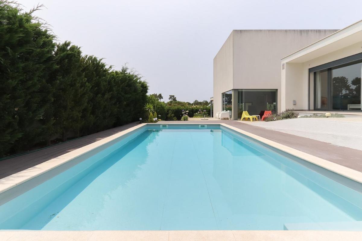 Sesimbra Concept Villa by Homing view 5