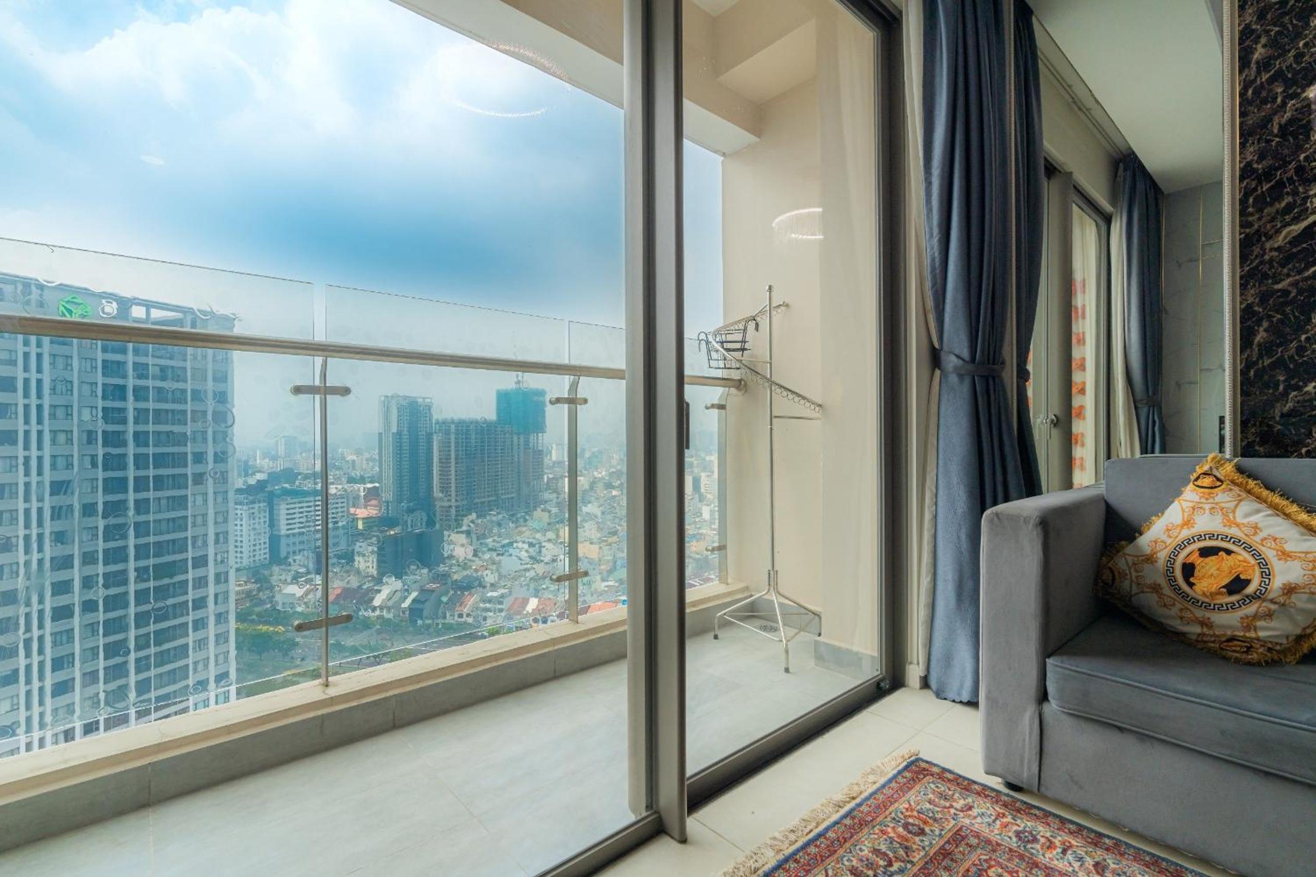 Millennium Luxury Apartment with Central location