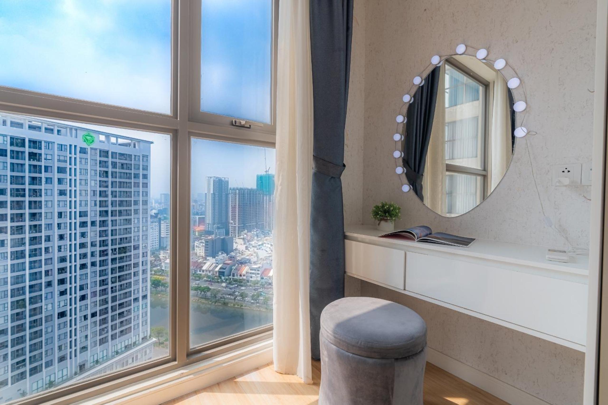 Millennium Luxury Apartment with Central location