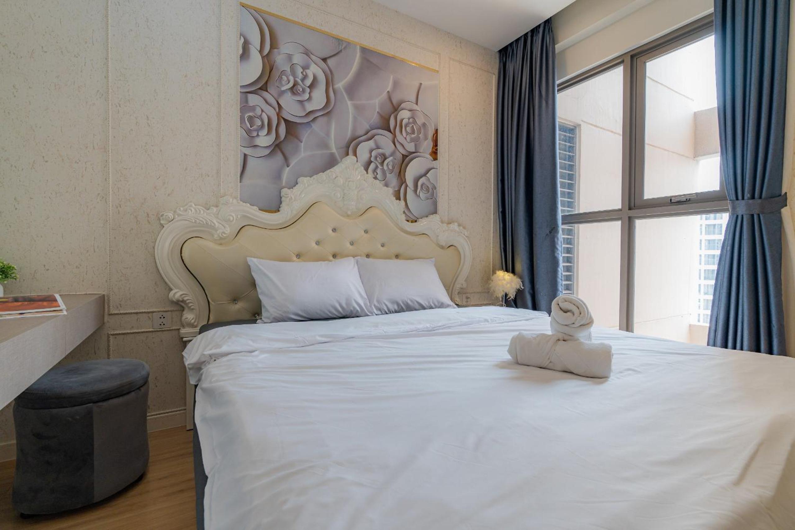 Millennium Luxury Apartment with Central location