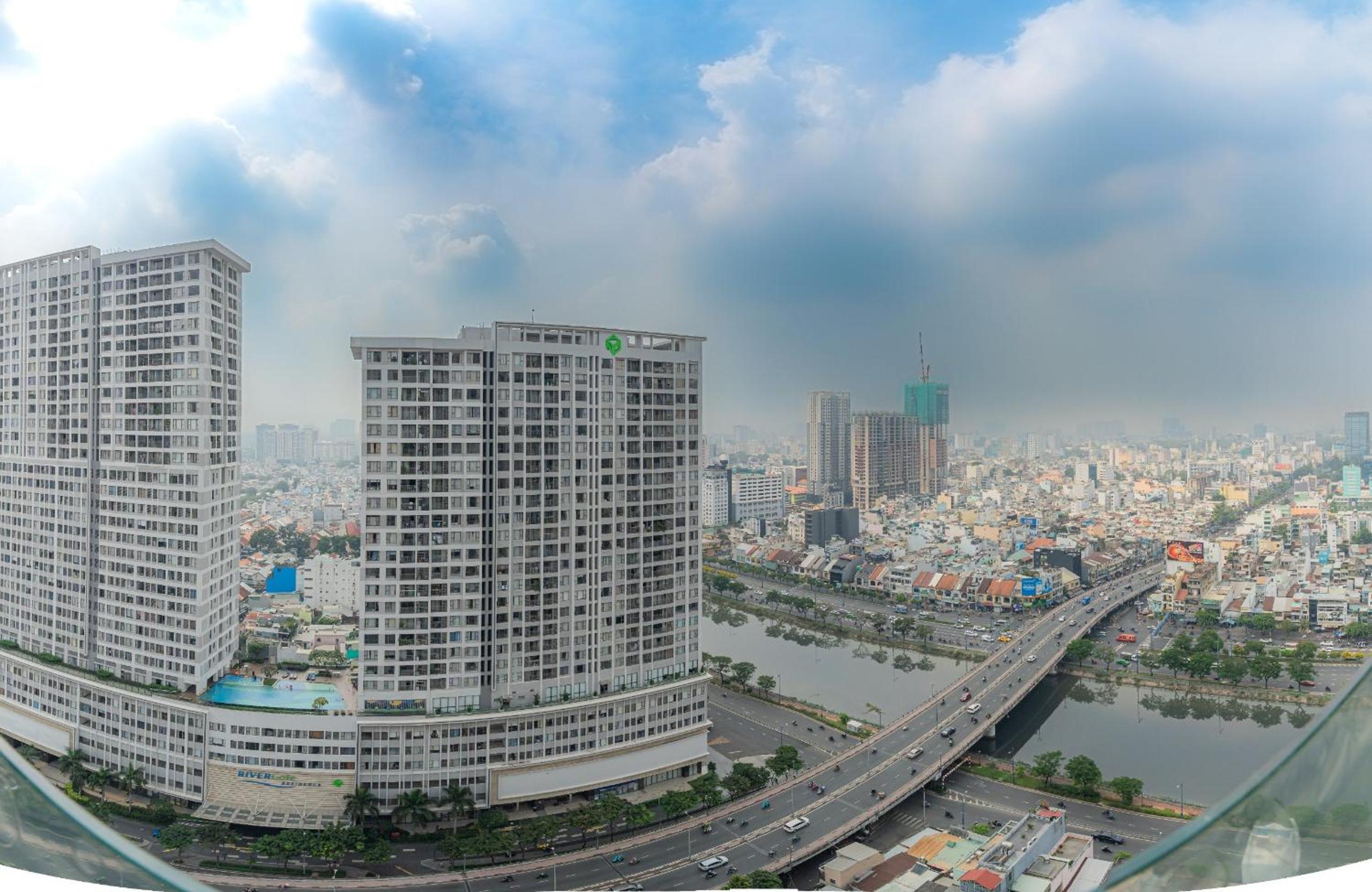 Millennium Luxury Apartment with Central location