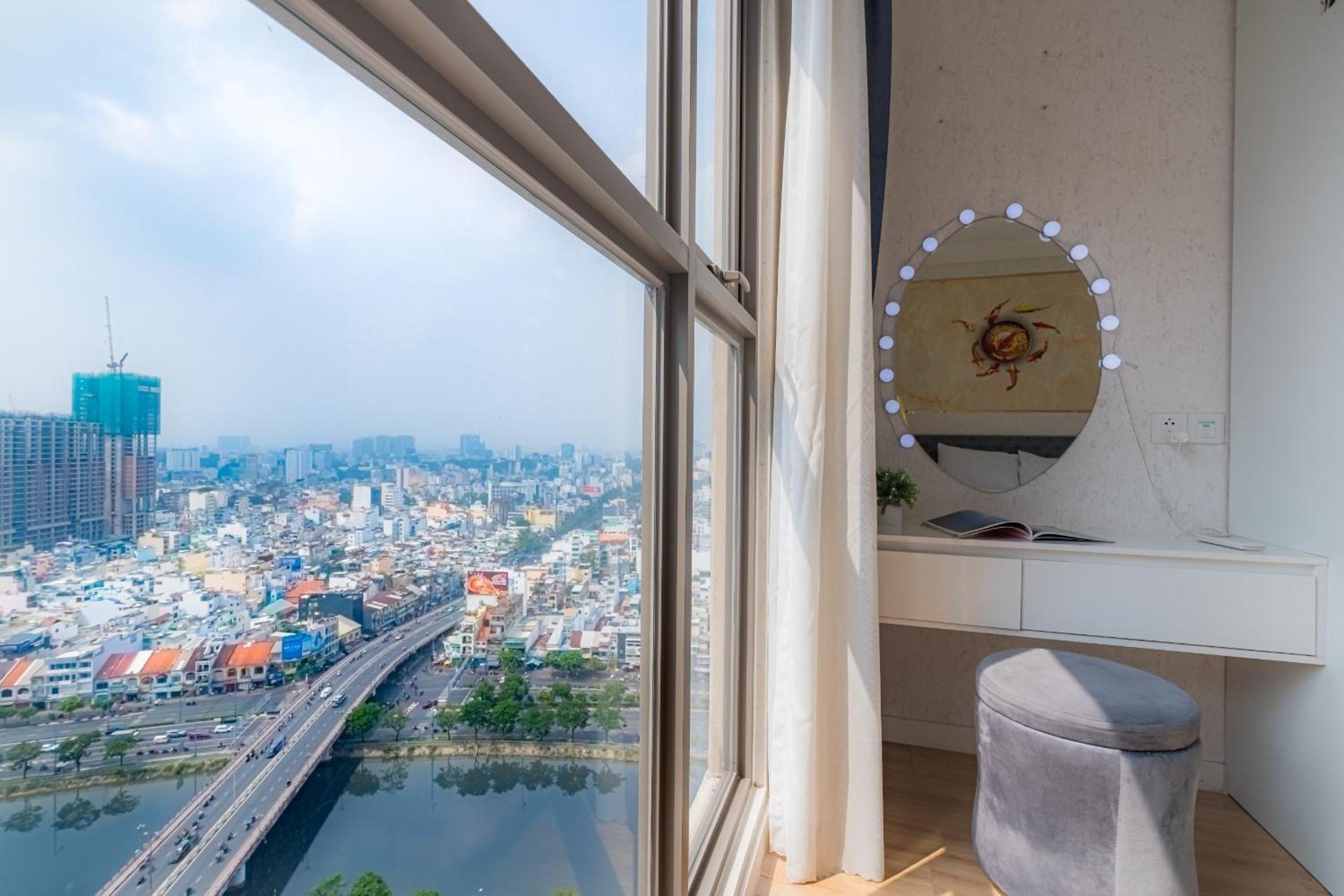 Millennium Luxury Apartment with Central location