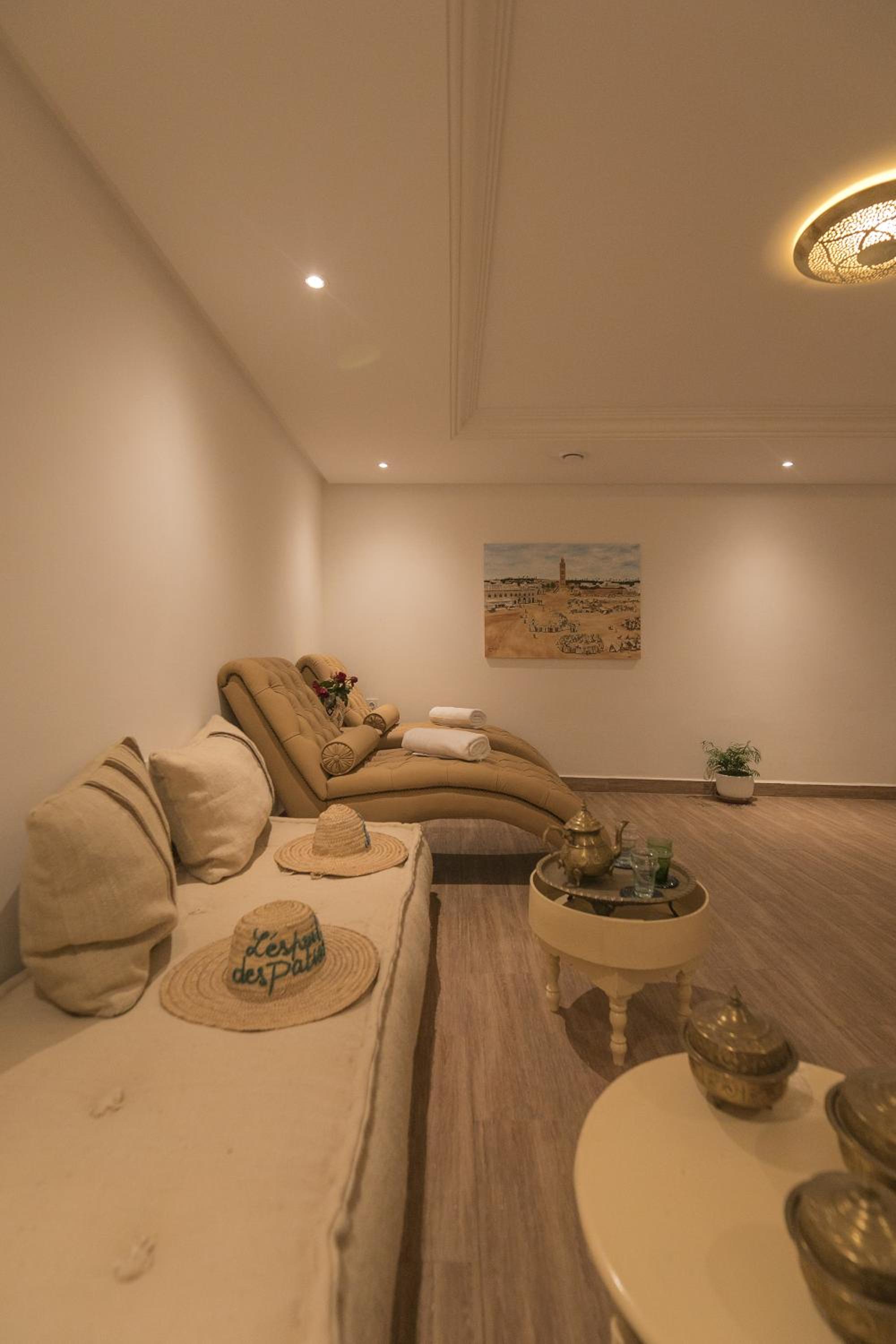 lounge