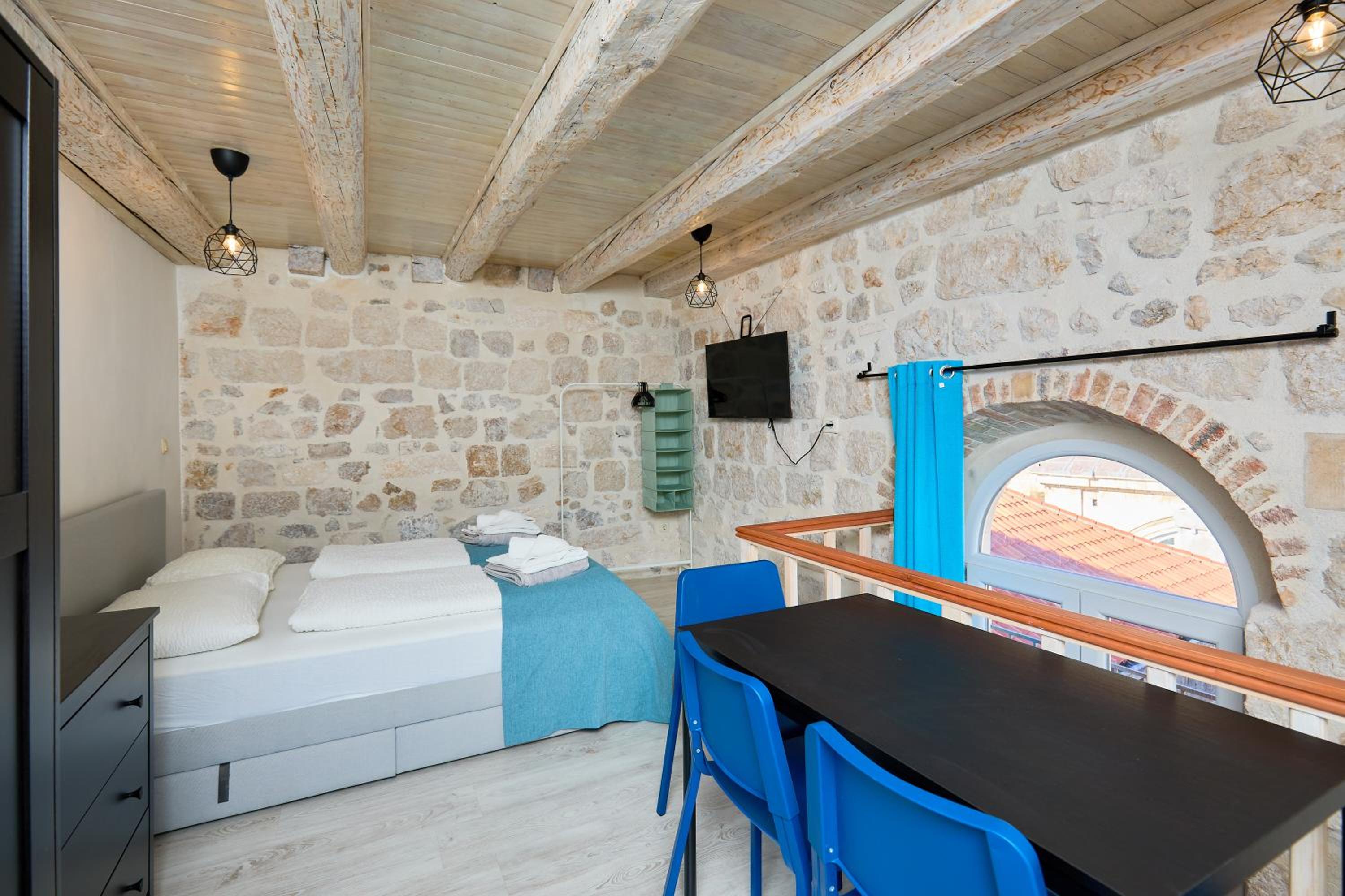 Dominium Premium Location Suites