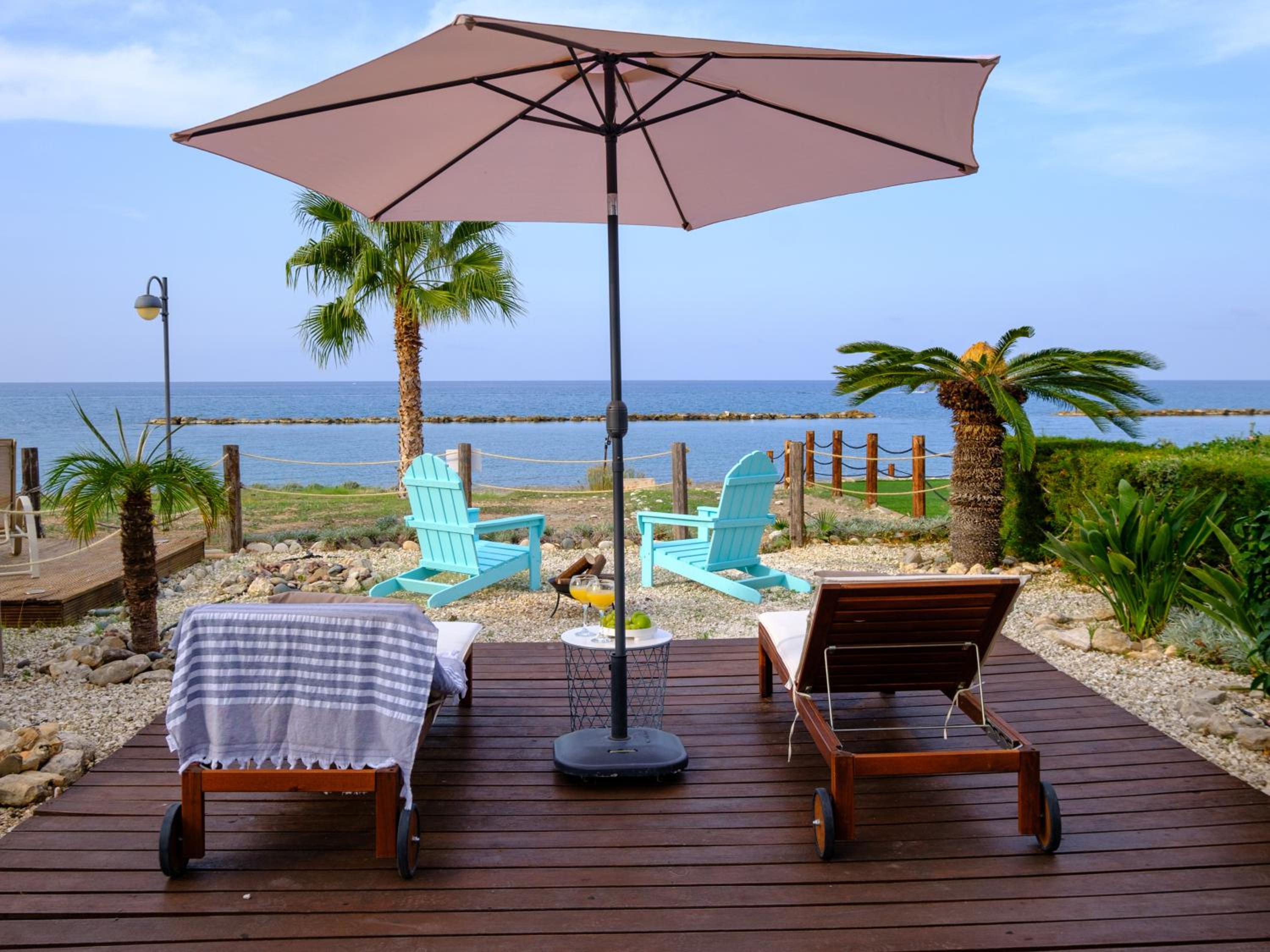 Kyma I - Beachfront Residence At Latsi