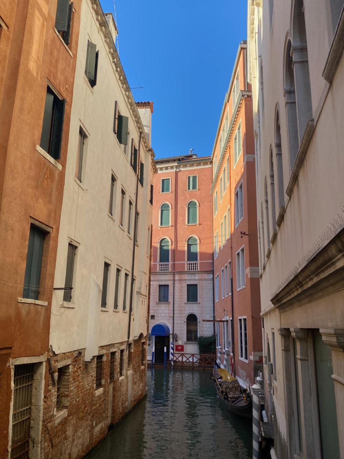 Ca' Laura - San Marco Canal View