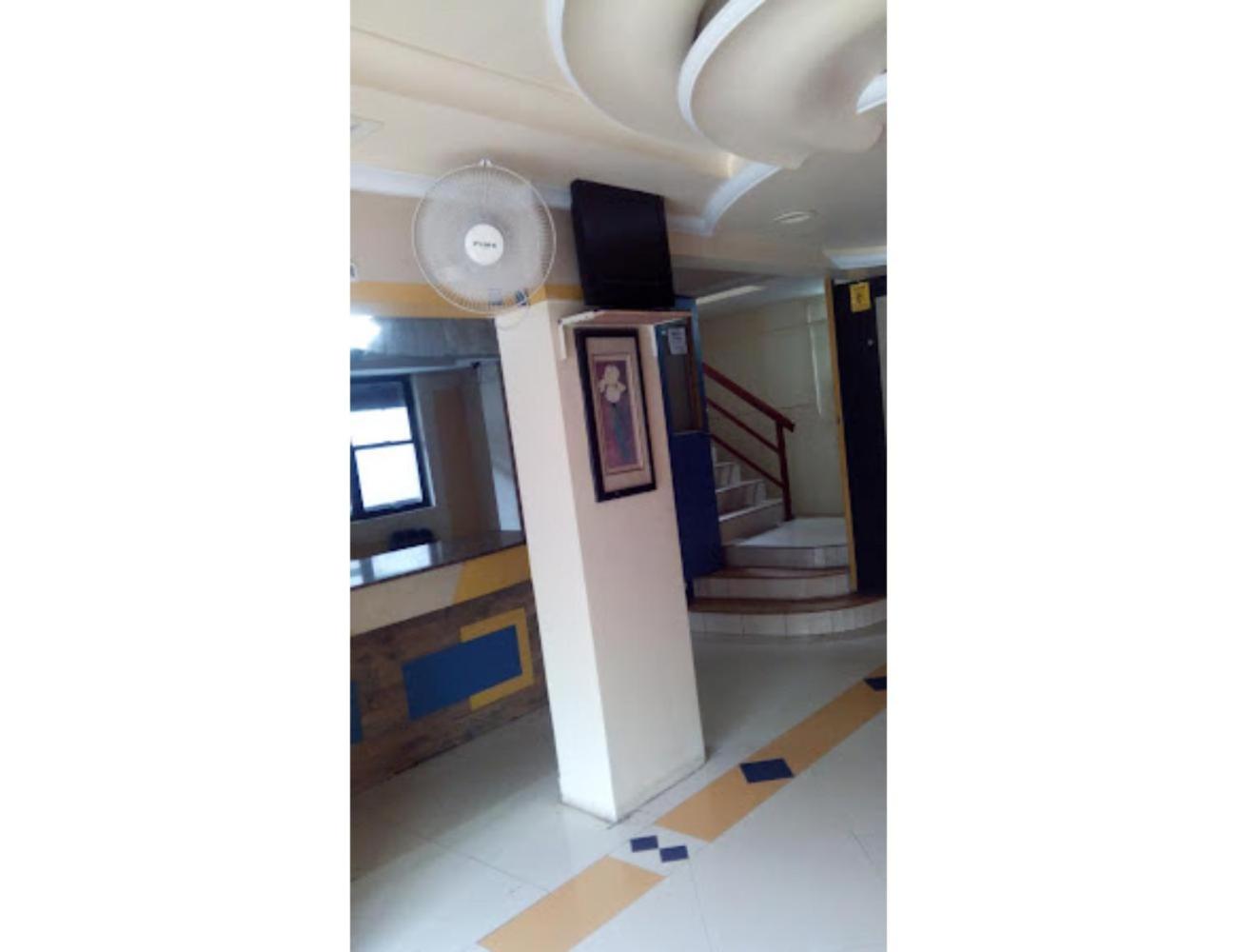 Photo 12