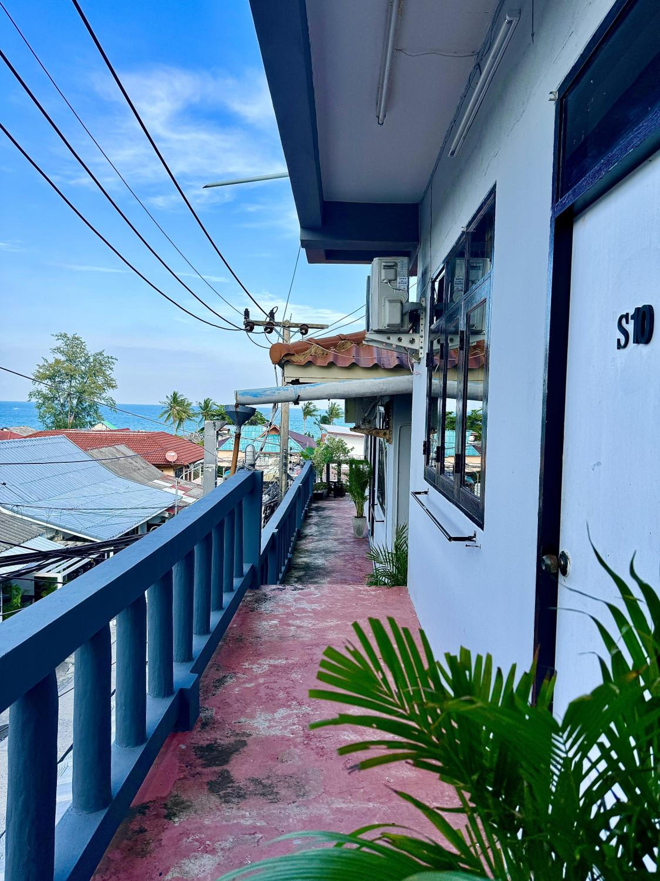 Eclipse Hostel and Bar view 3