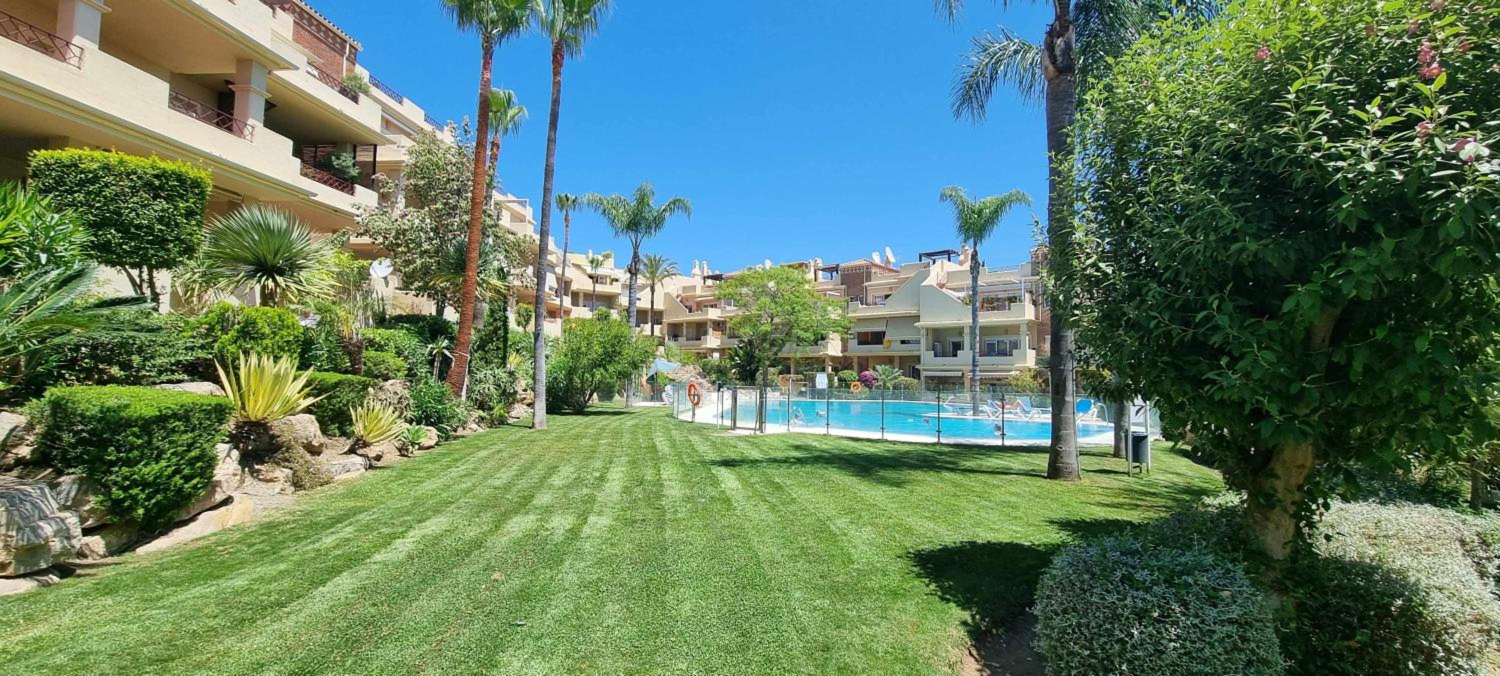 Toscana Hills con piscina en EsteponaMarbella
