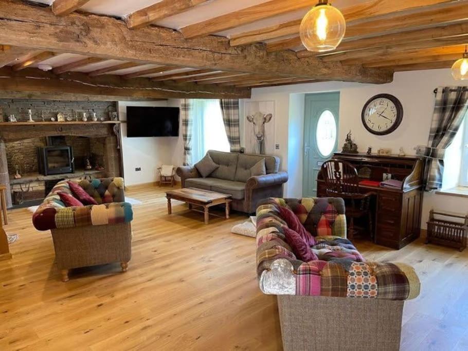 Bedlwyncoch Farmhouse