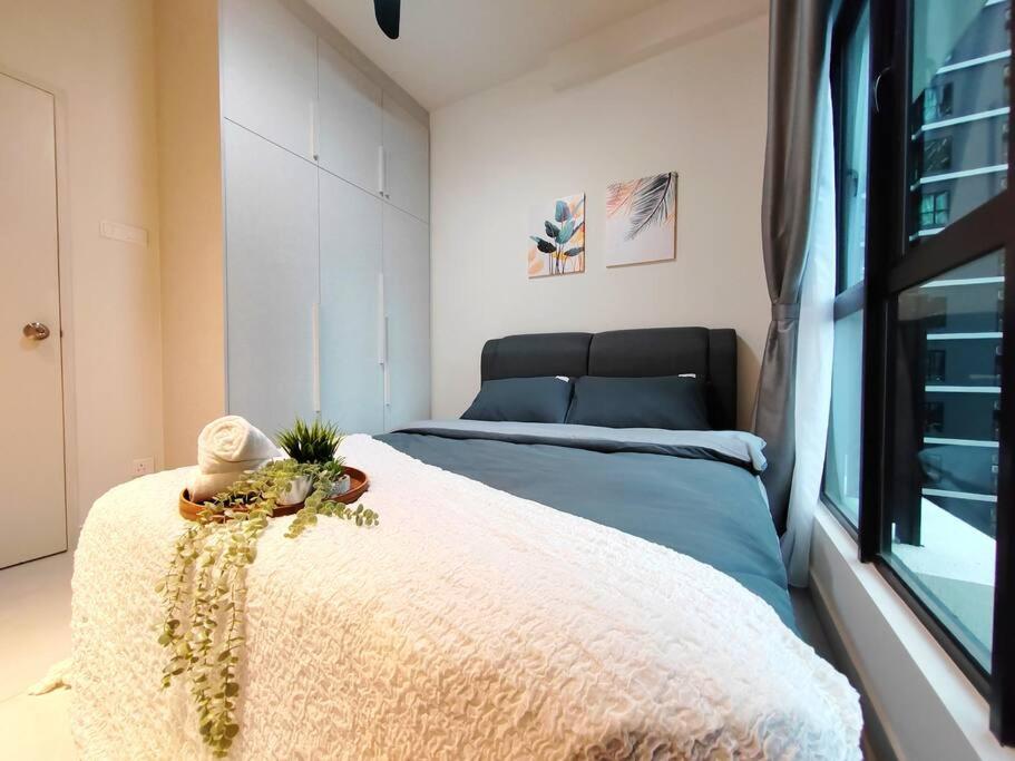 Maxim Majestic 3BR Connaught MRT