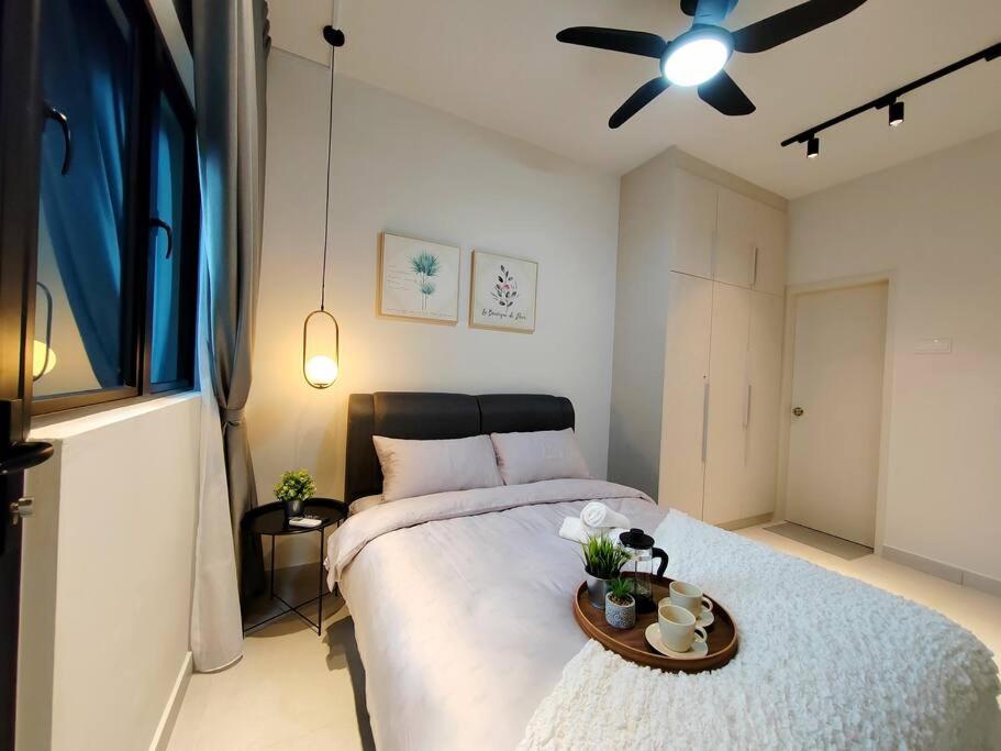 Maxim Majestic 3BR Connaught MRT