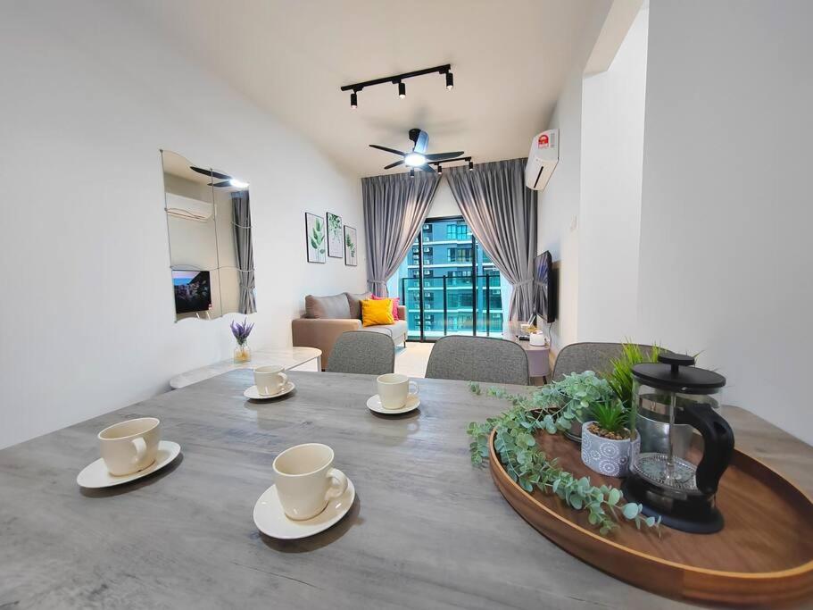 Maxim Majestic 3BR Connaught MRT