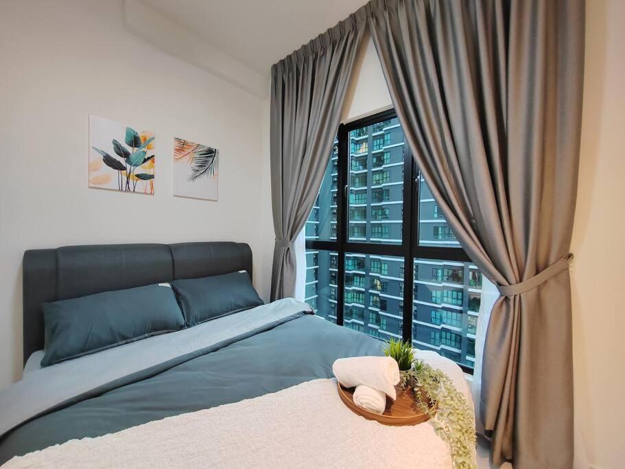 Maxim Majestic 3BR Connaught MRT