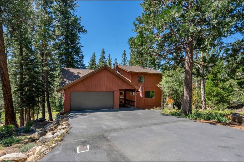 Hotel Luna Cabin - 5br Hot Tub A/c Game Room Ev Charger