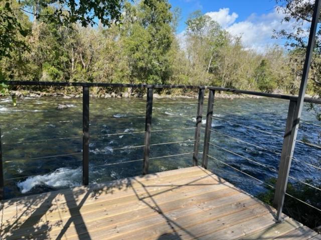 Linda Cabaña pet friendly a orilla rio y bosque, cerca Termas
