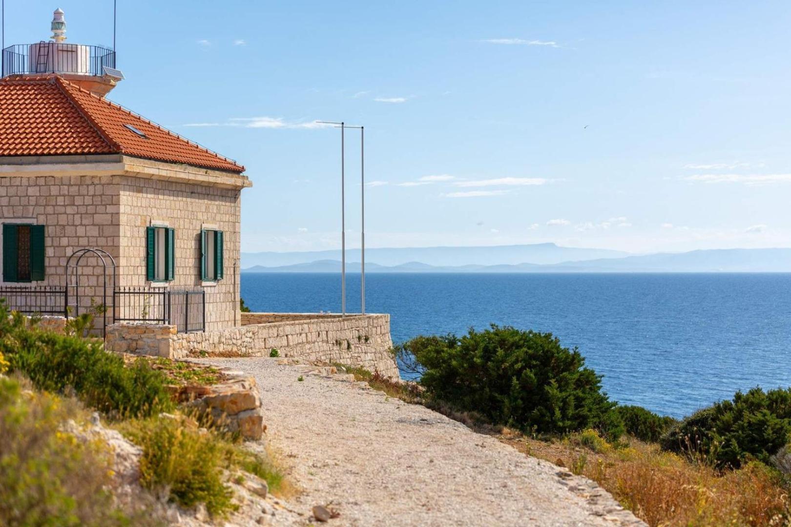 Luxury villa Lighthouse Ligero - unique island stay near Vis view 4