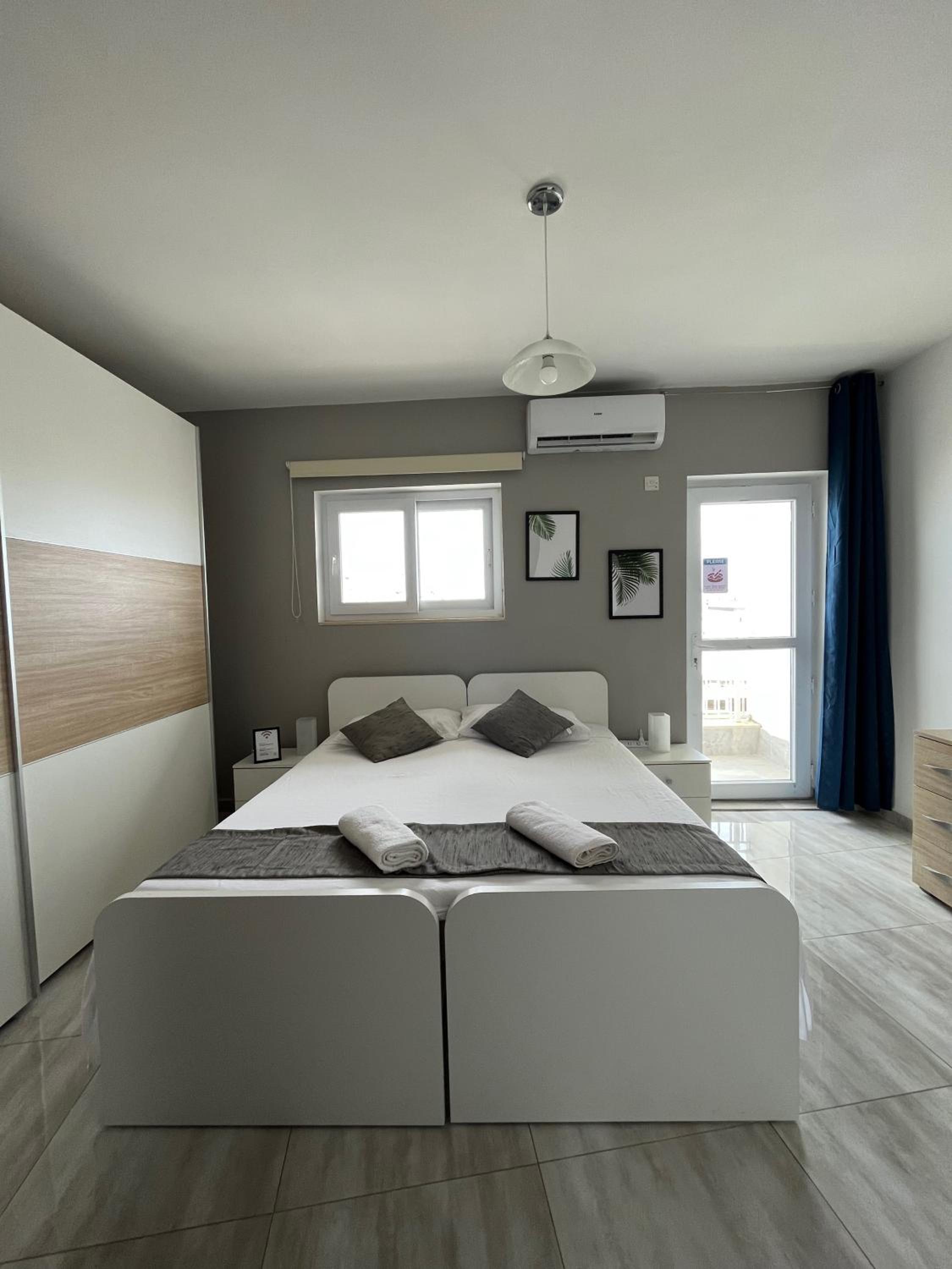 F3 Room 1, Private Double room with private bathroom and balcony photo 2