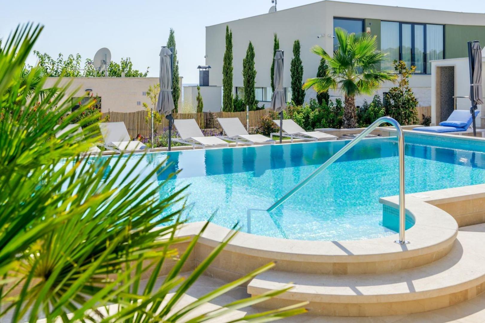 Luxury seafront Villa Castello Rogoznica with heated pool & spa