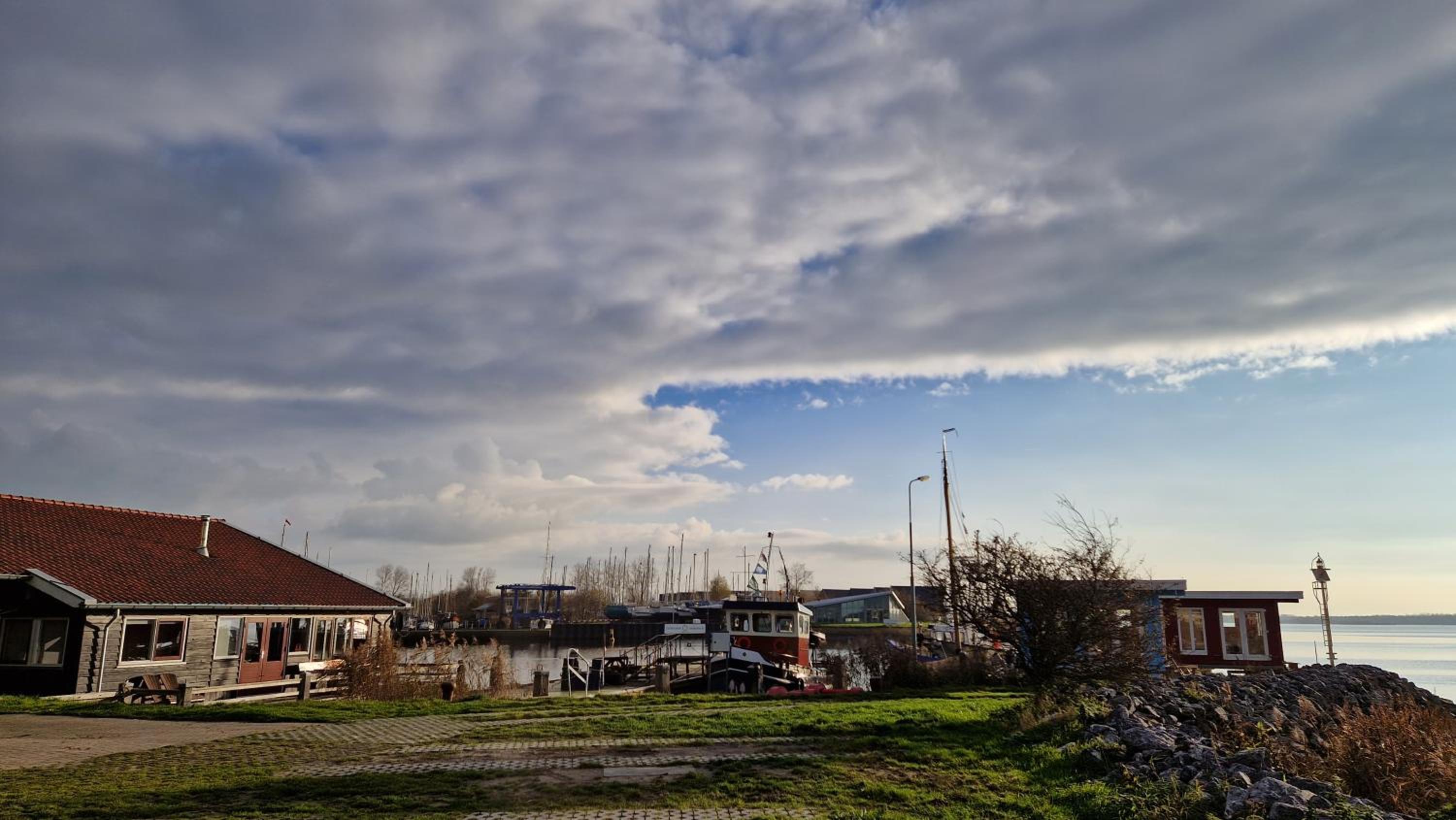 Boothuis Lauwersoog view 2