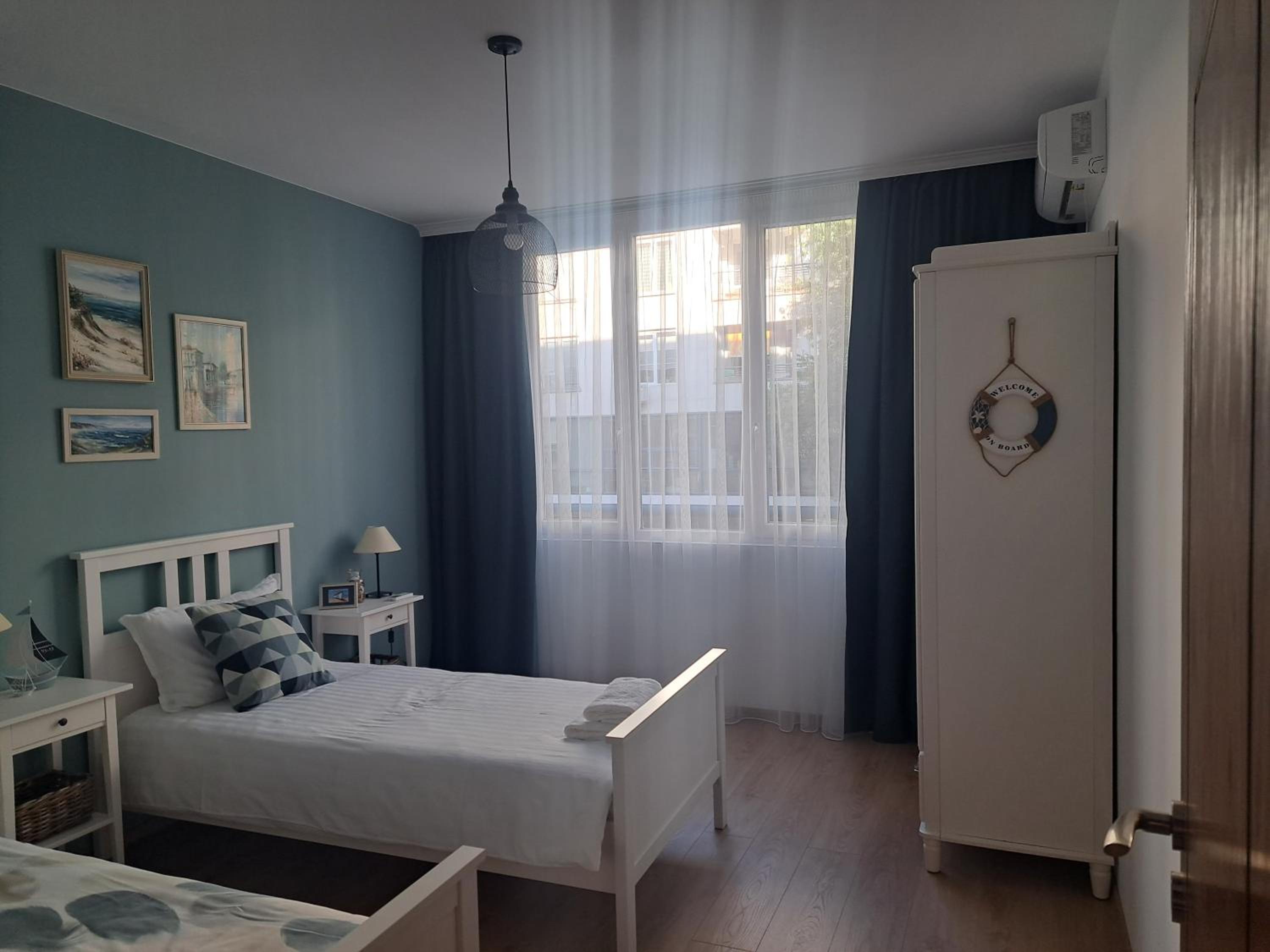 Vasi Apartment