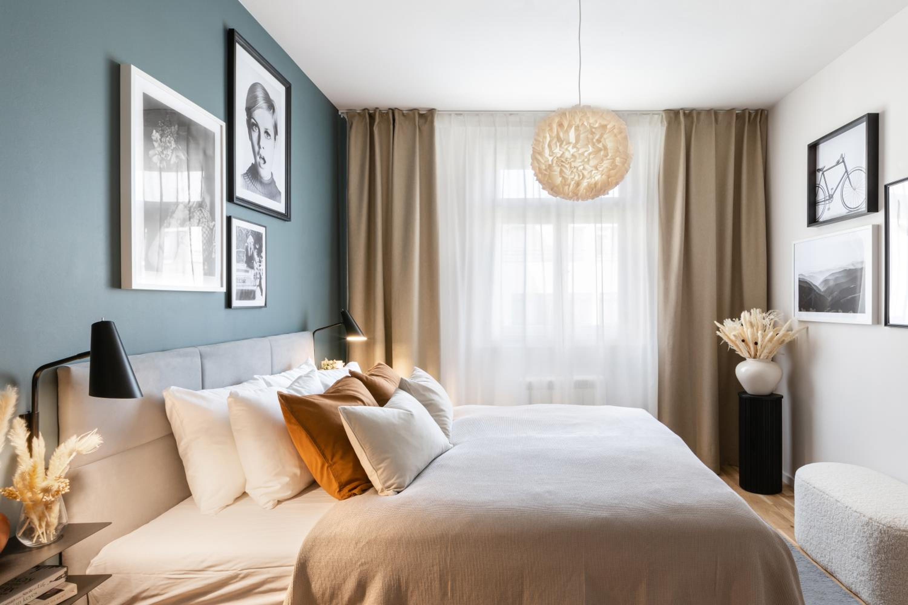 TurnKey I Republic Square Apartments