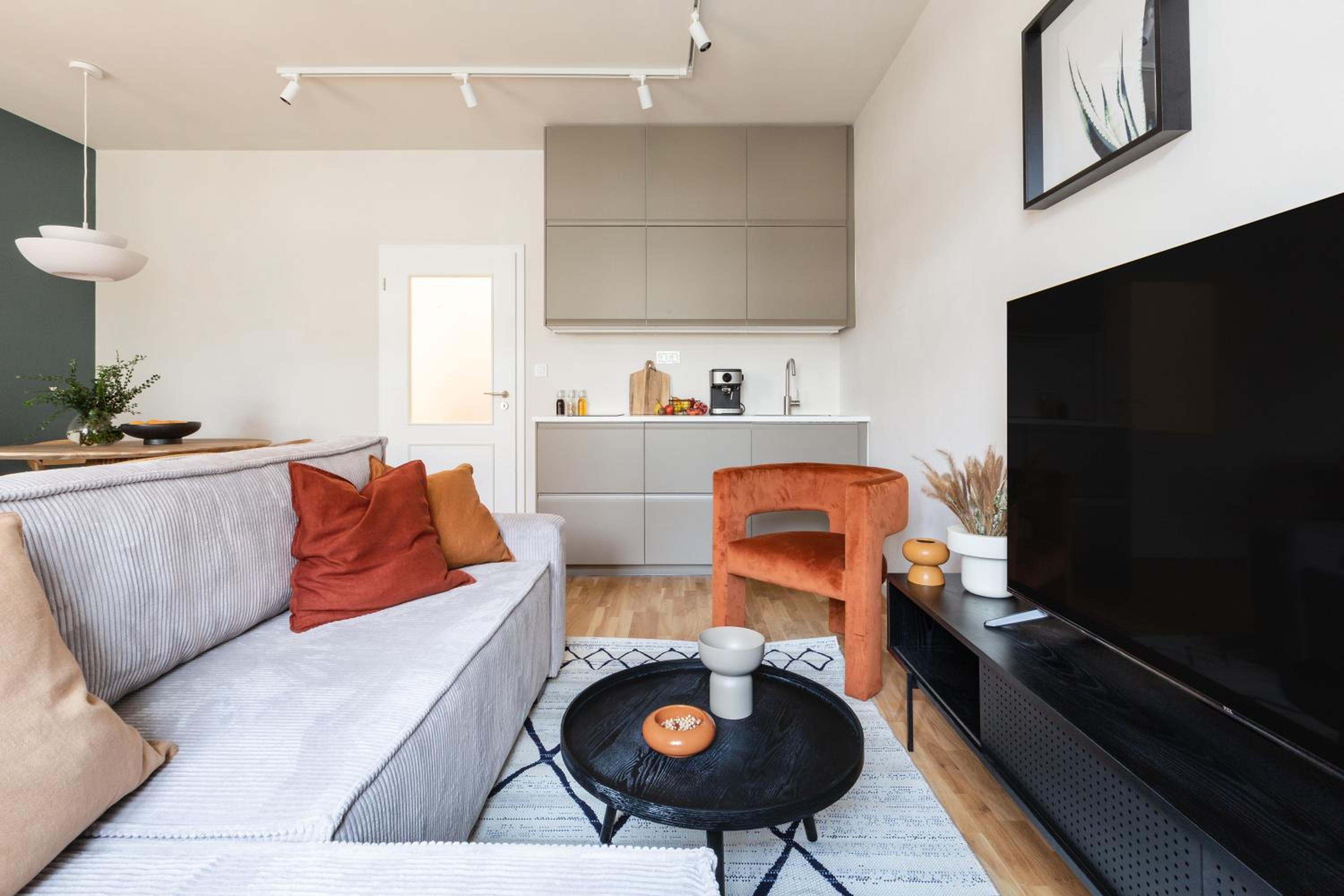 TurnKey I Republic Square Apartments