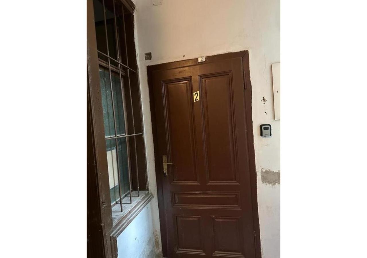 Spacious Apartment, 3 min to U6 Alserstraße