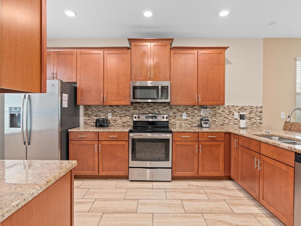 Villa at Champions Gate Resort in Orlando near Theme Parks with Private Pool, SPA & Movie Theater view 4