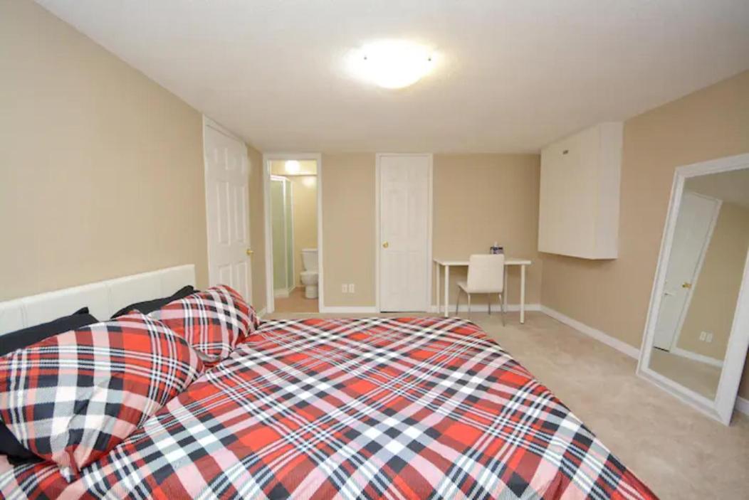 Riz Khan Peaceful Mississauga Home