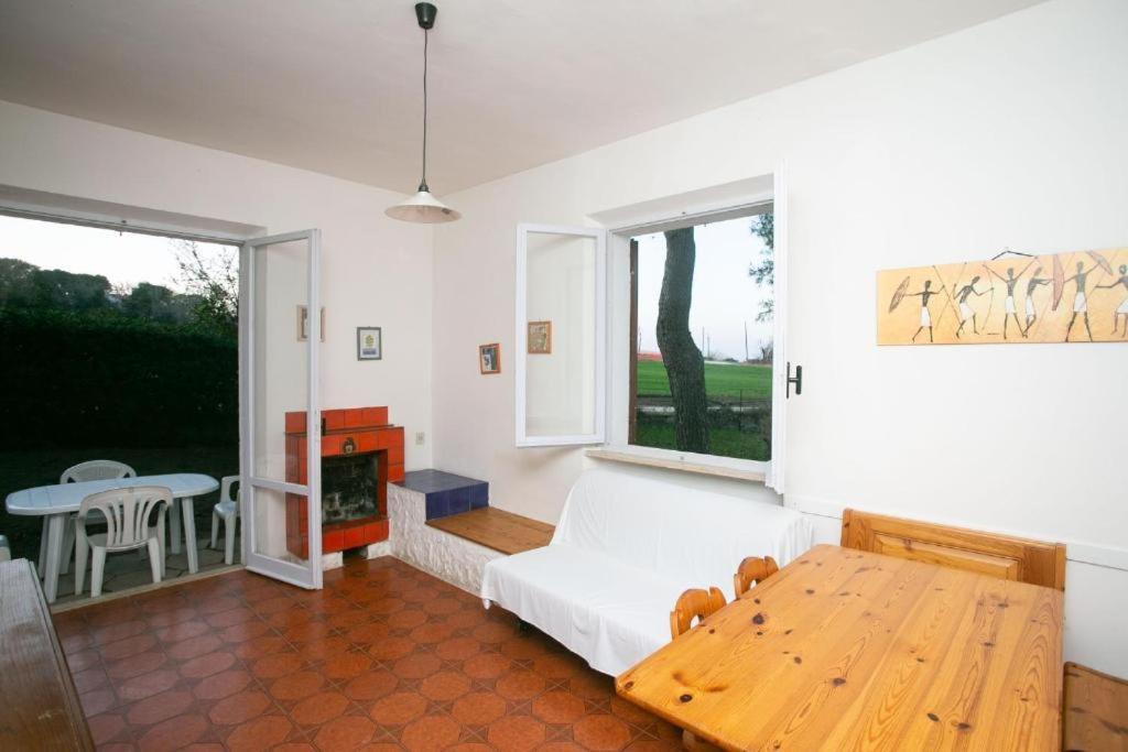 M086 - Trilocale con giardino al residence MareVerde view 2