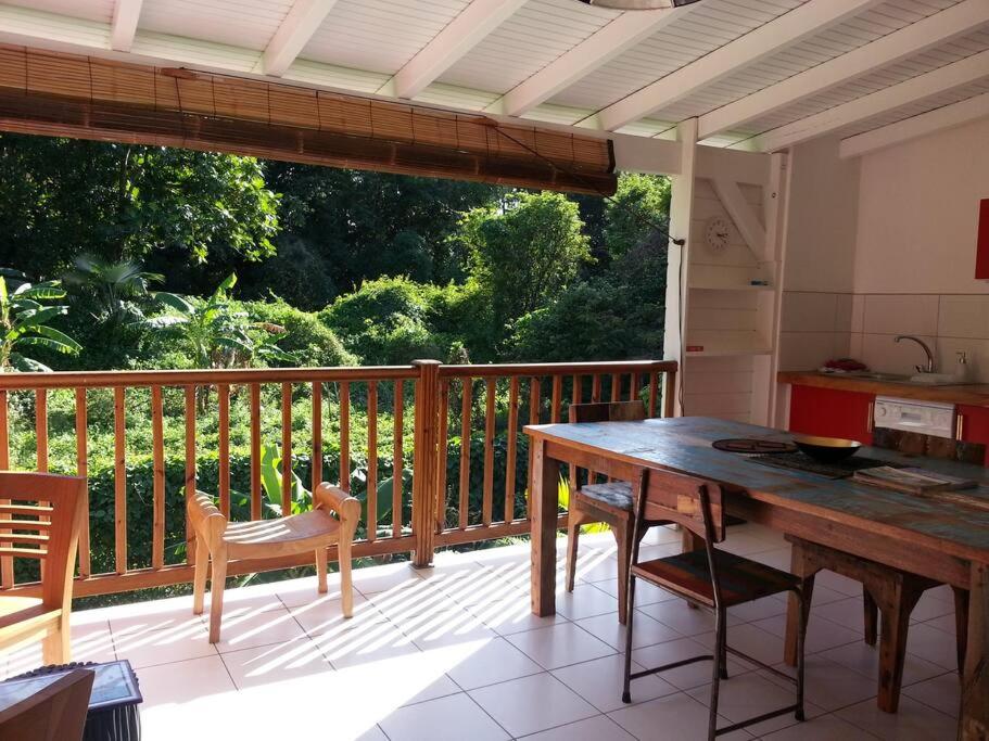 MANGUE ROUGE habitation CALISSA