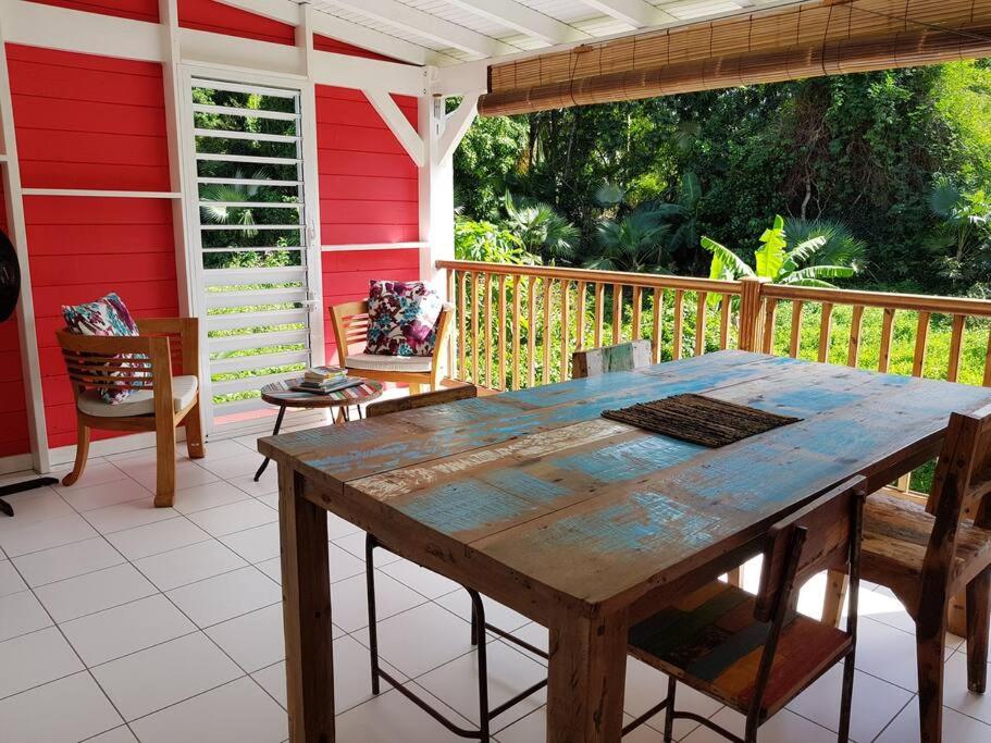 MANGUE ROUGE habitation CALISSA