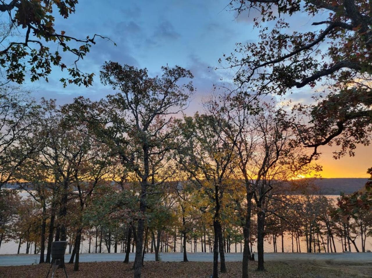 Little Blue Charming Lakefront