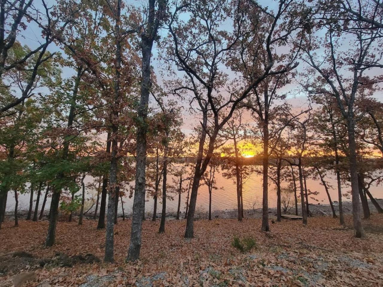 Little Blue Charming Lakefront
