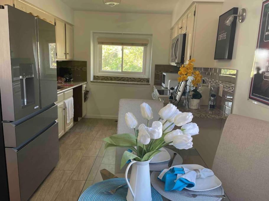 SmartHome-Omaha Homestay Rooms