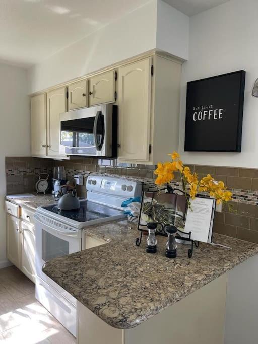 SmartHome-Omaha Homestay Rooms