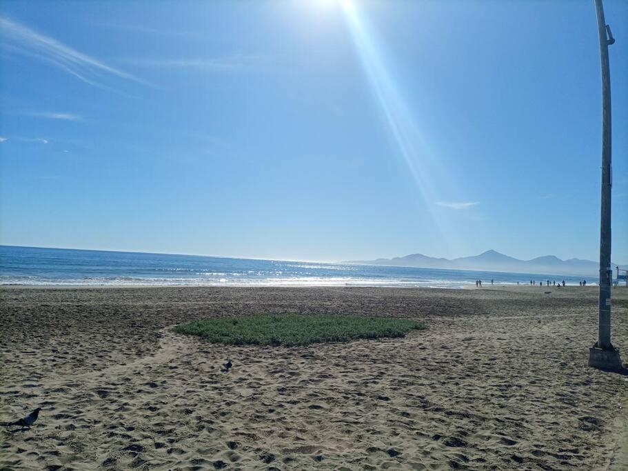 Hermoso departamento a pasos del mar.