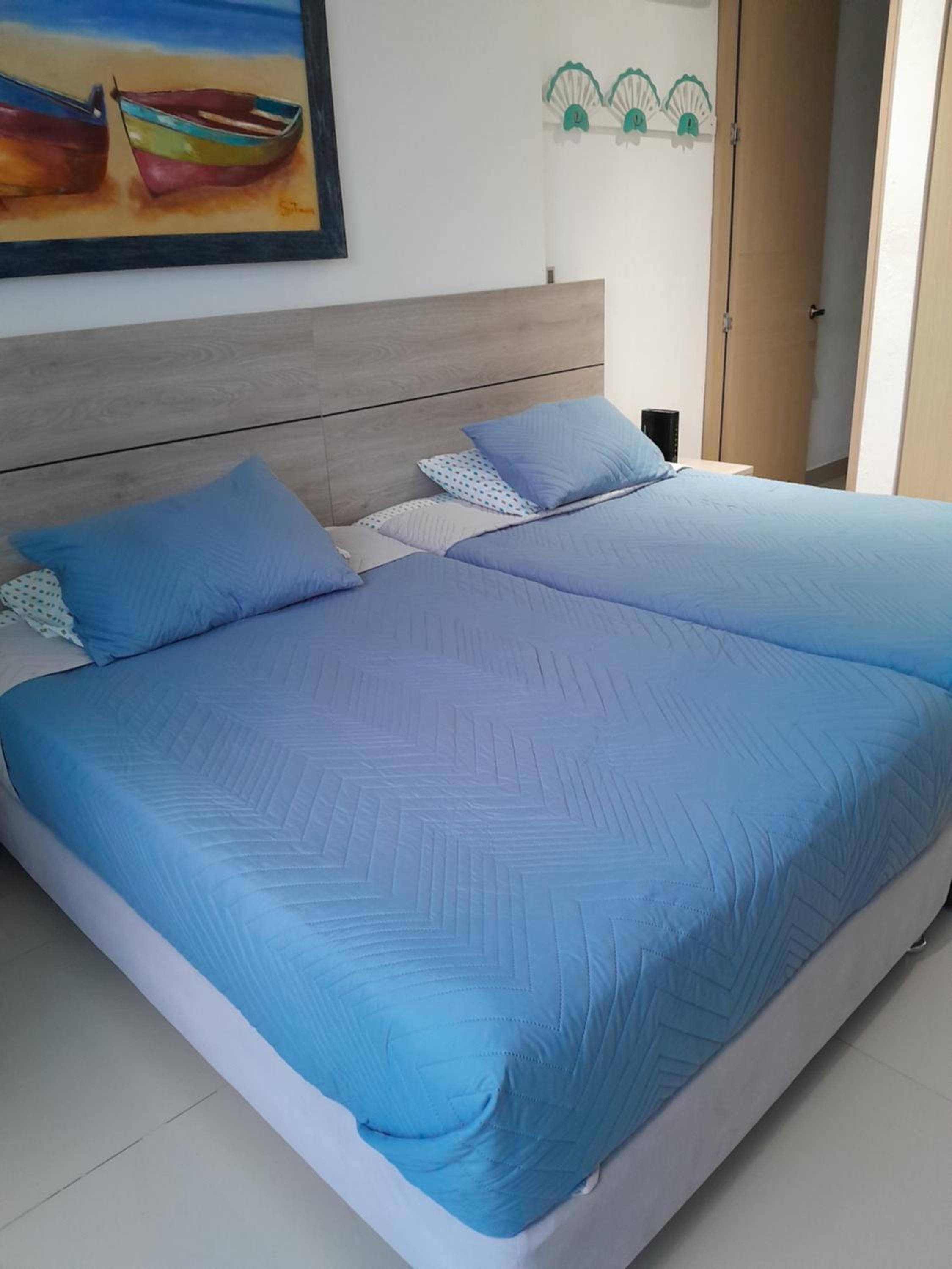 Apartamento salida directa a la playa, zona playa privada, Piscinas y jacuzzis wifi