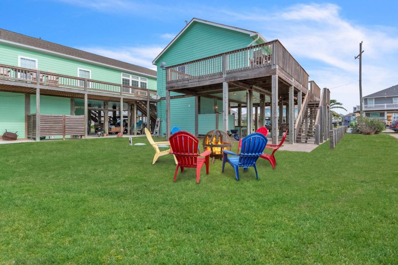 Steps to beach Golf Cart About Time Beach Retreat view 3