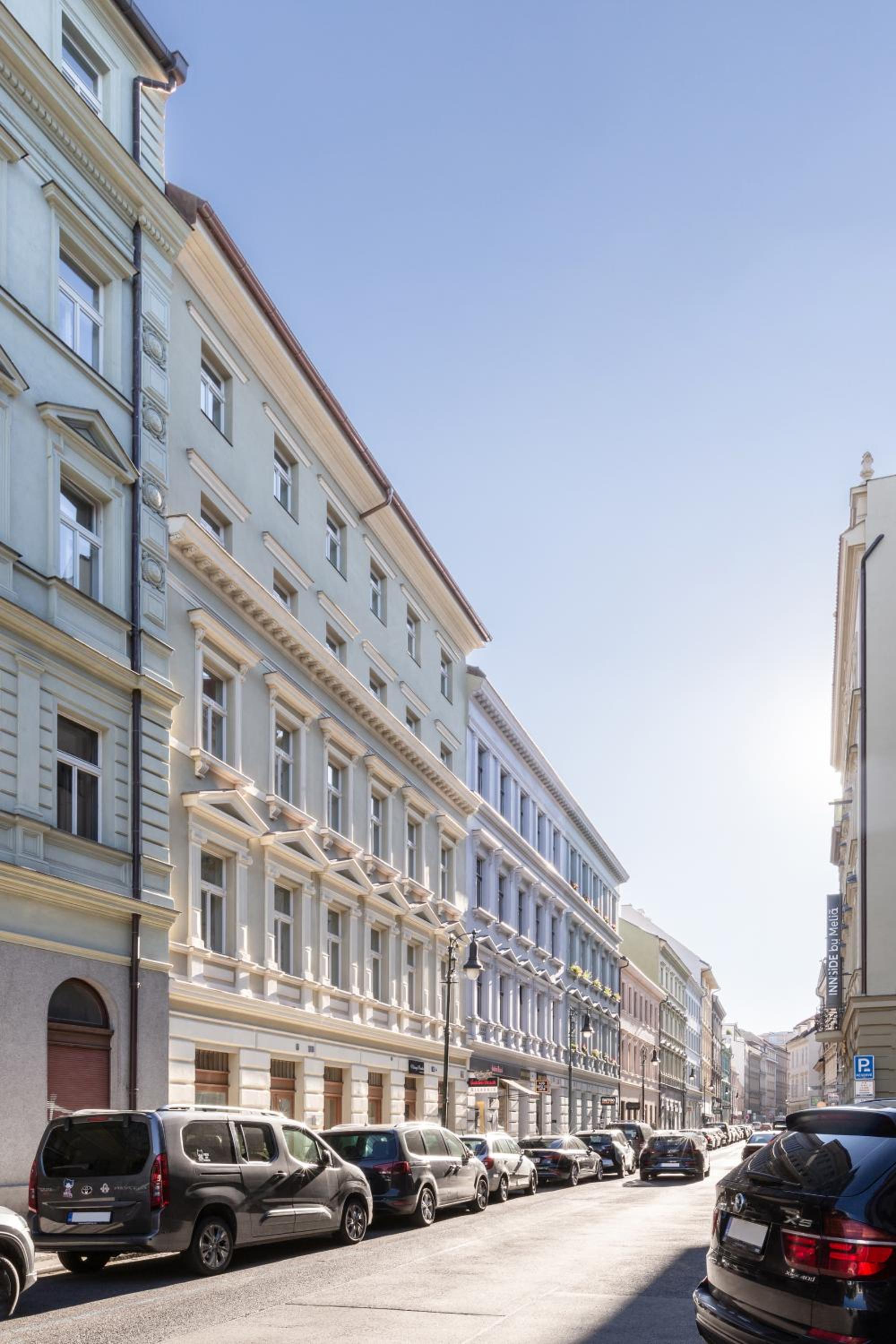 TurnKey I Republic Square Apartments