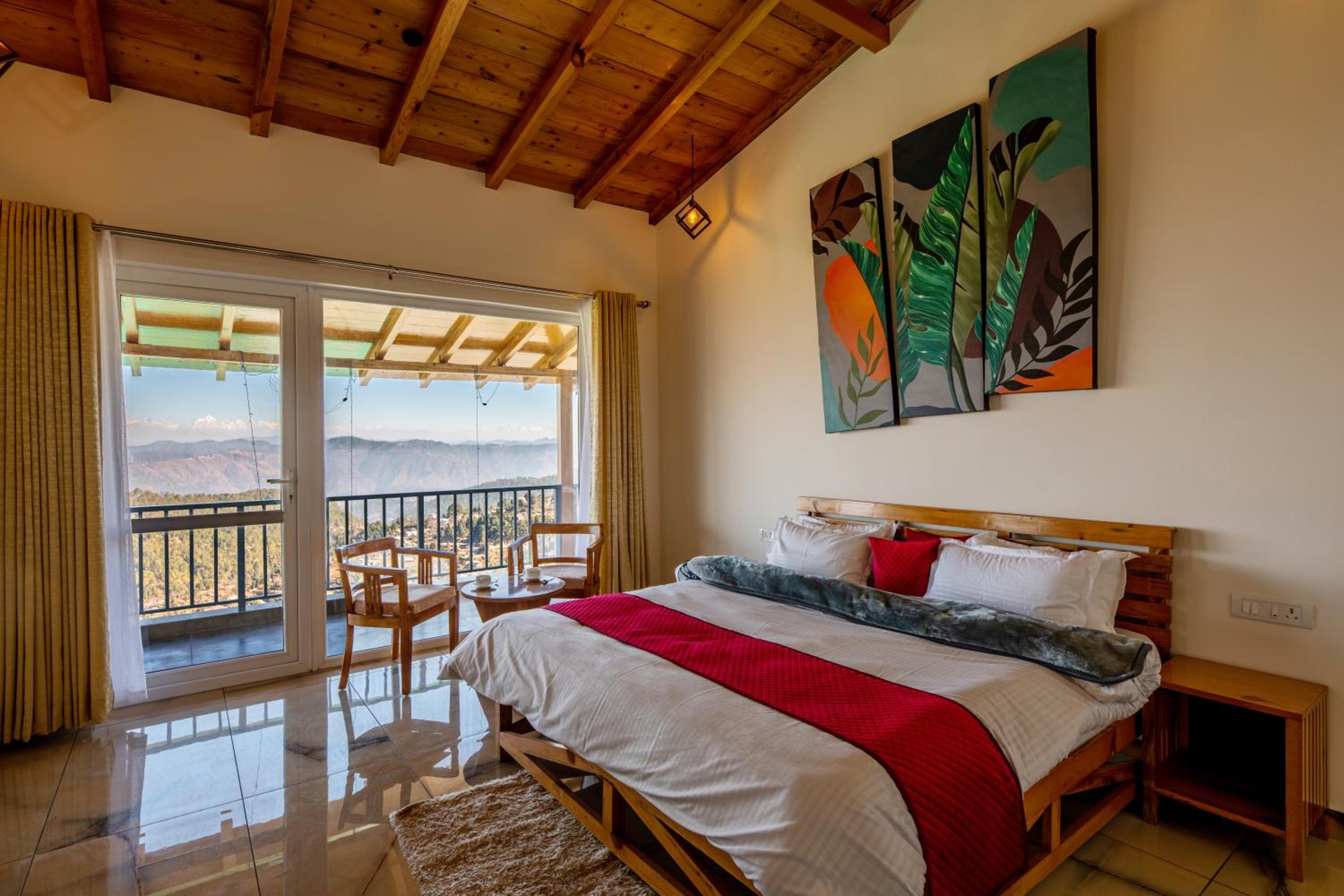 Shree Parijat Resort - Luxury Resort in Mukteshwar view 4