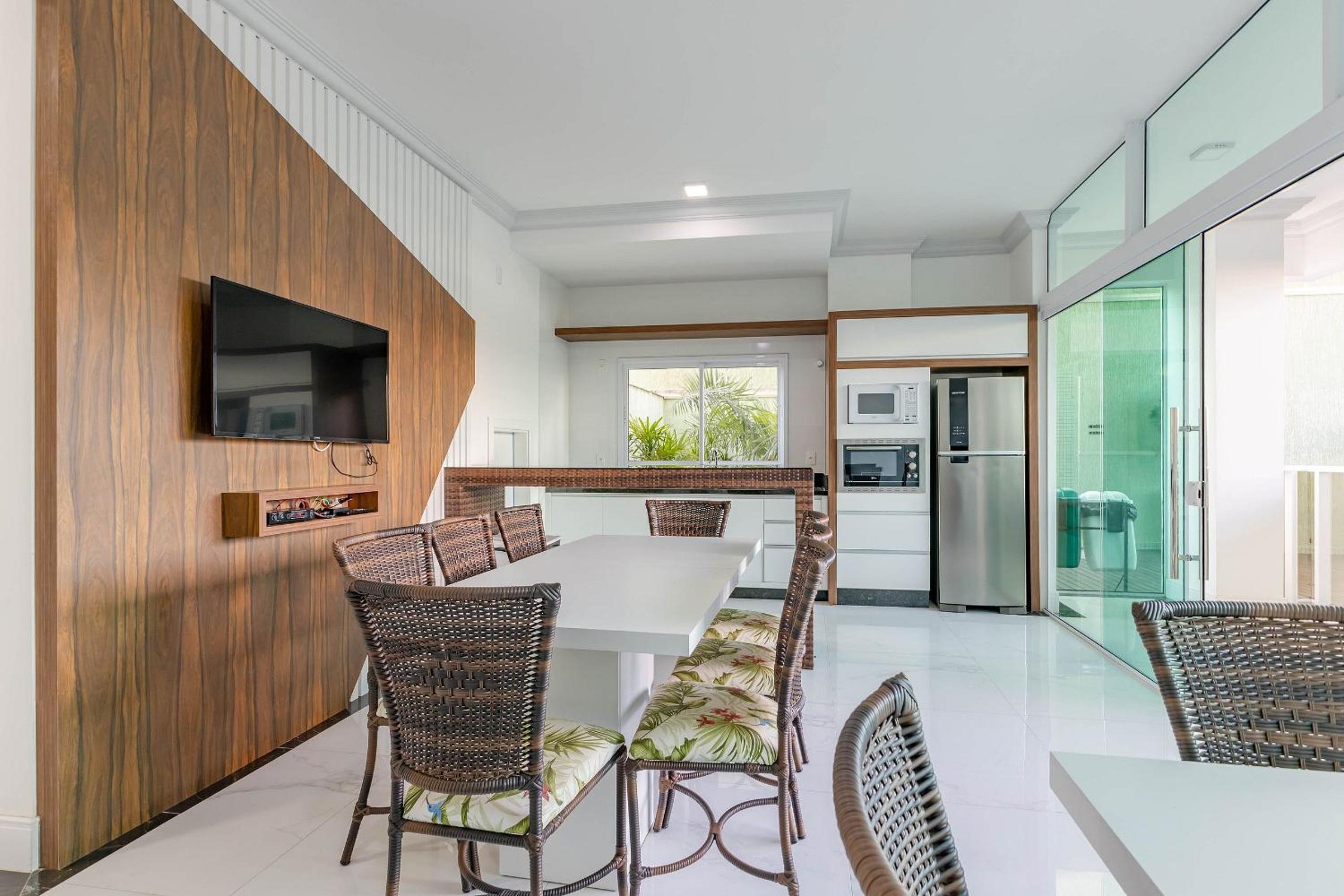 Cobertura Duplex de Luxo com Vista Mar e Jacuzzi Privativa