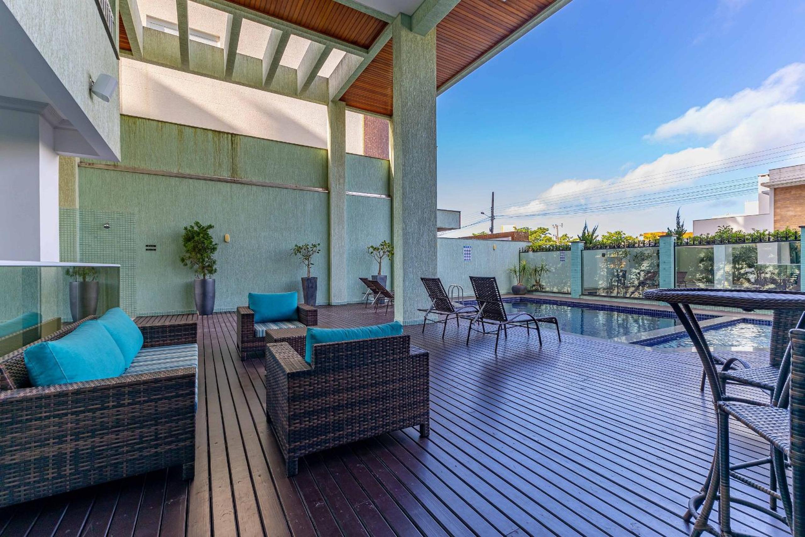 Cobertura Duplex de Luxo com Vista Mar e Jacuzzi Privativa