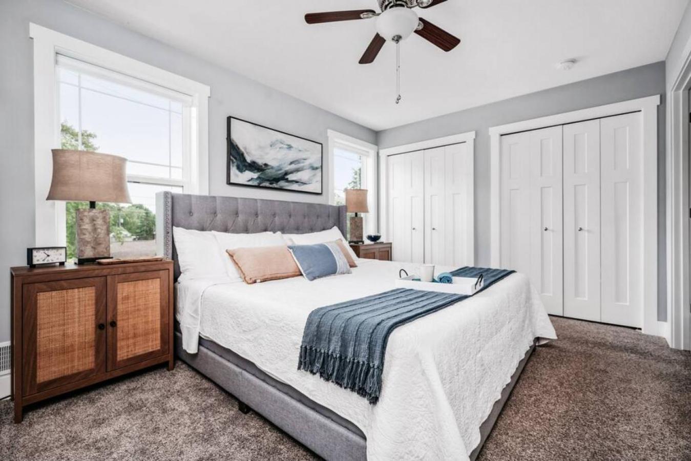 Lakescape Modern 3BD Townhome Near Downtown and Wineries view 3