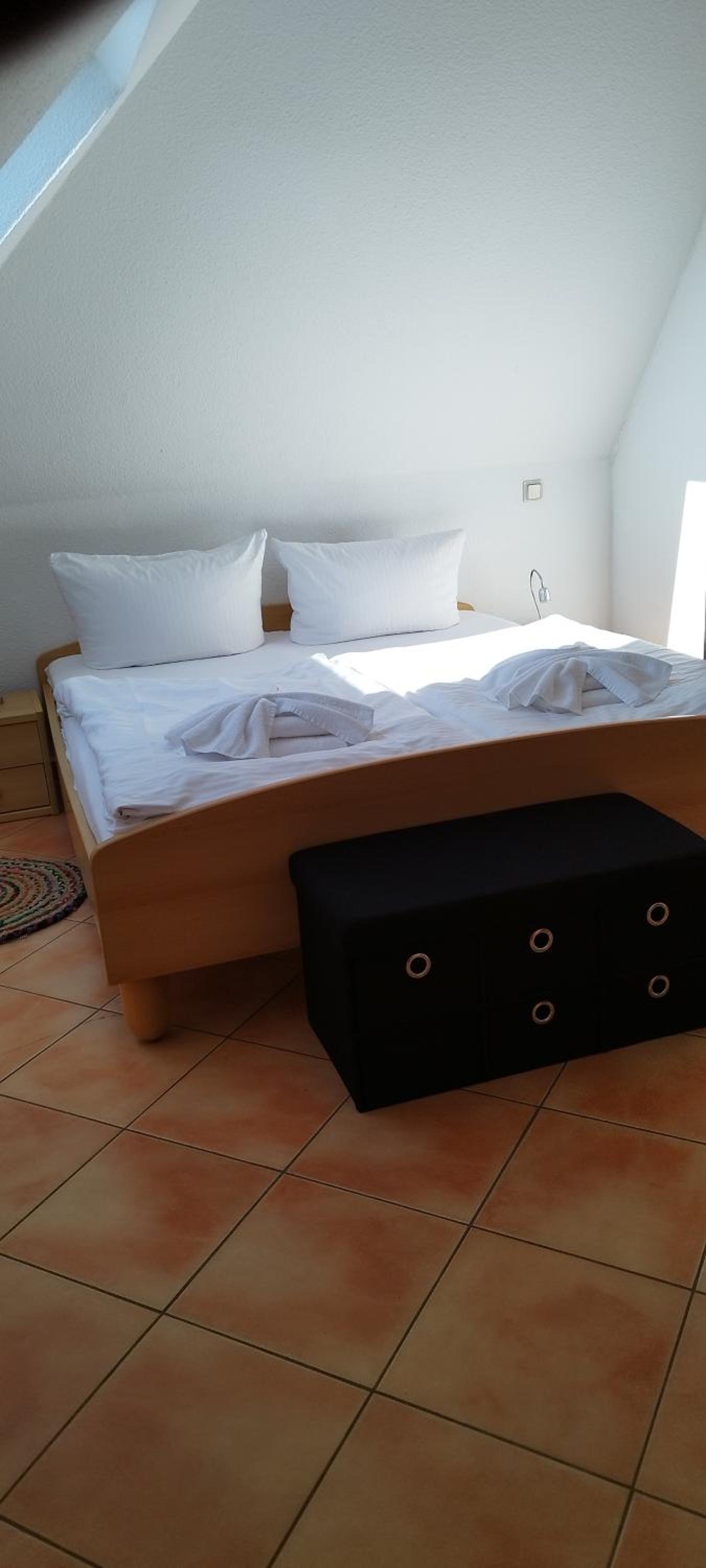 Traumblick und Komfort - lichtdurchflutete 85 qm Wohnung nahe Südstrand Göhren inklusive Schwimmbad und Sauna im AHOI Sellin