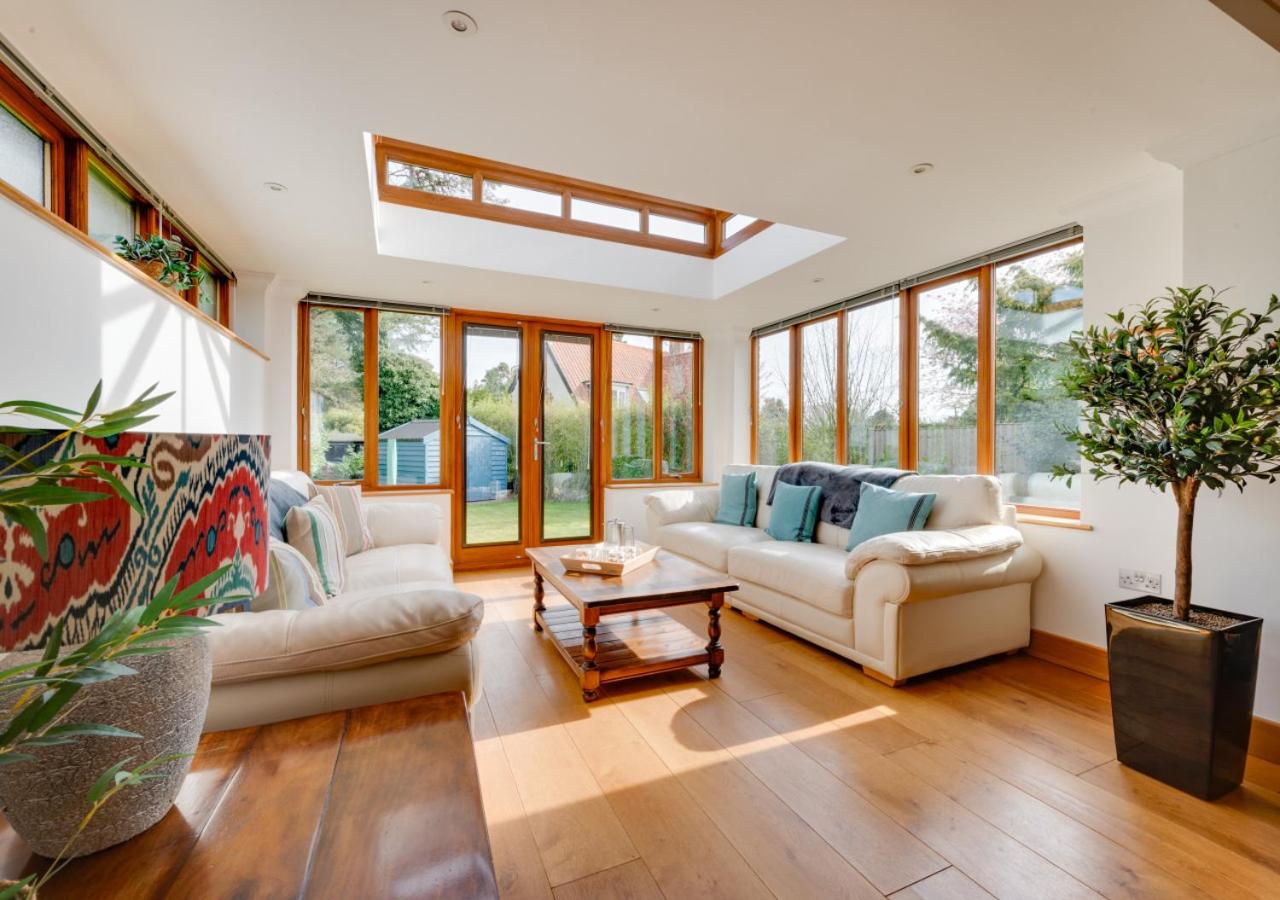 3 Bed in Walberswick oc-htroy2 view 2