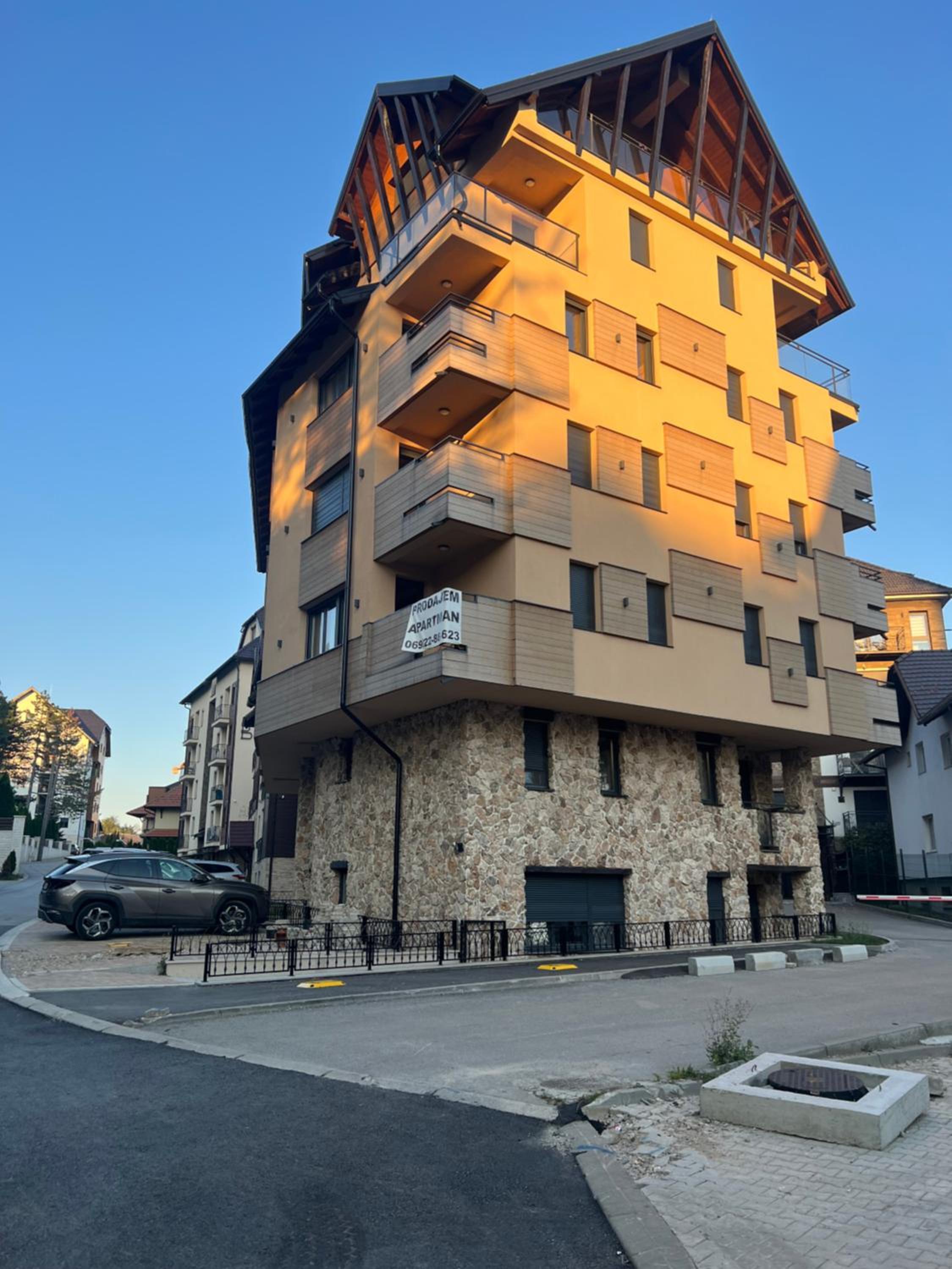 Villa Montaigne Apartman 9 Hit view 4